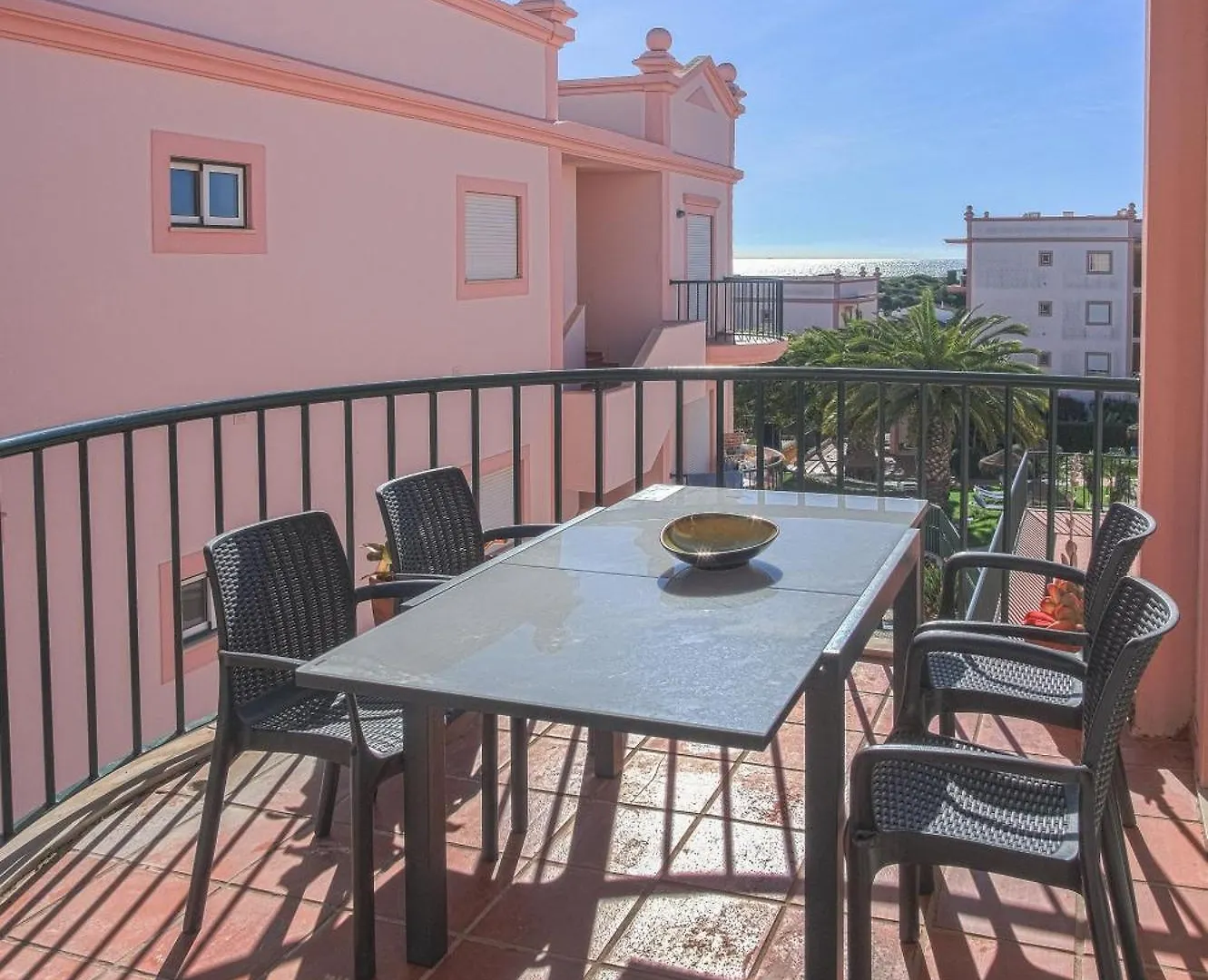 Apartamento Luz Casas-St James 215, 3 Bedrooms,Wi Fi, Air Con,Shared Pool